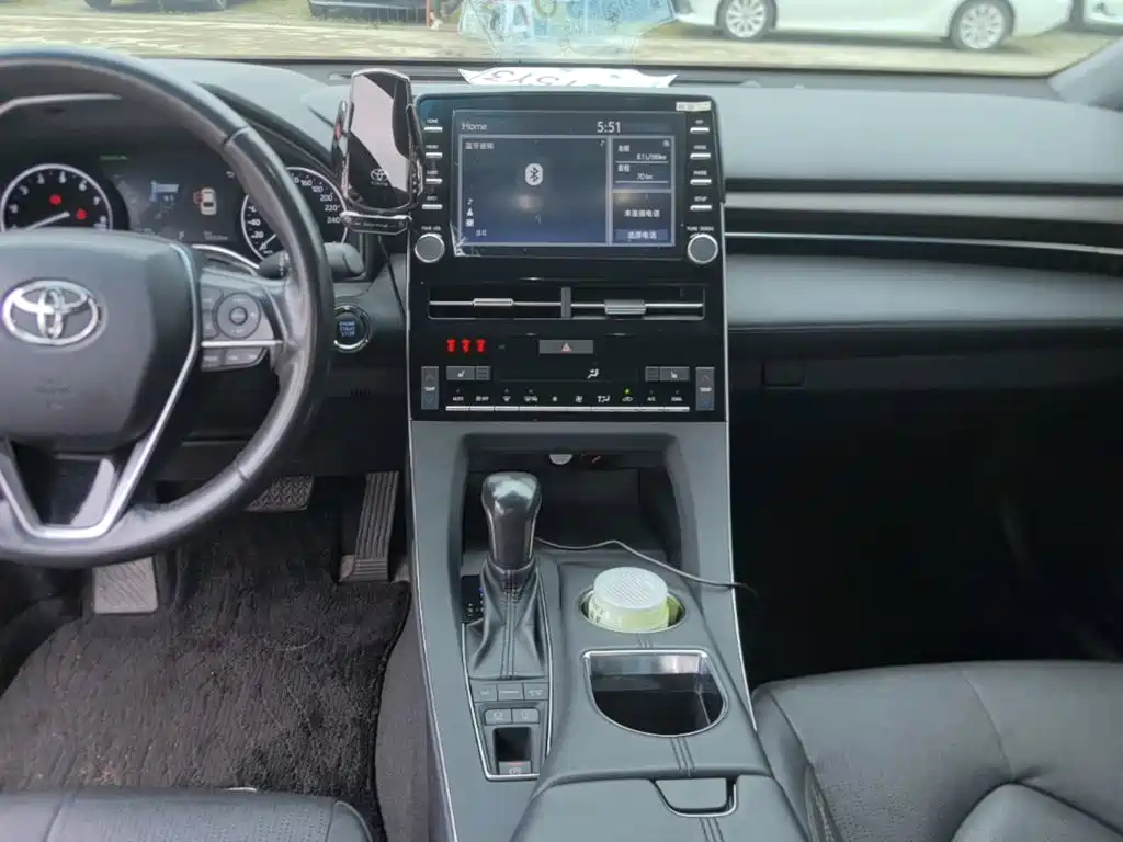 Toyota Avalon 2019 — фото 13