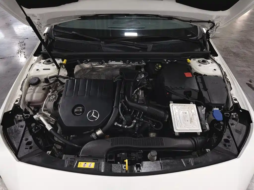 Mercedes-Benz CLA 2022 — фото 6
