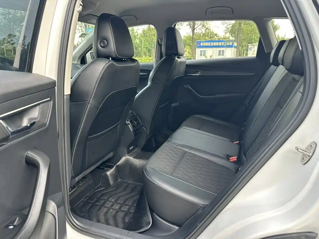 Skoda Karoq 2020 — фото 20