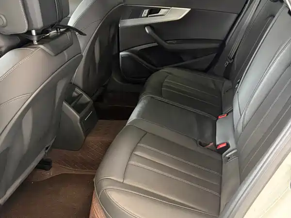 Audi A4L 2024