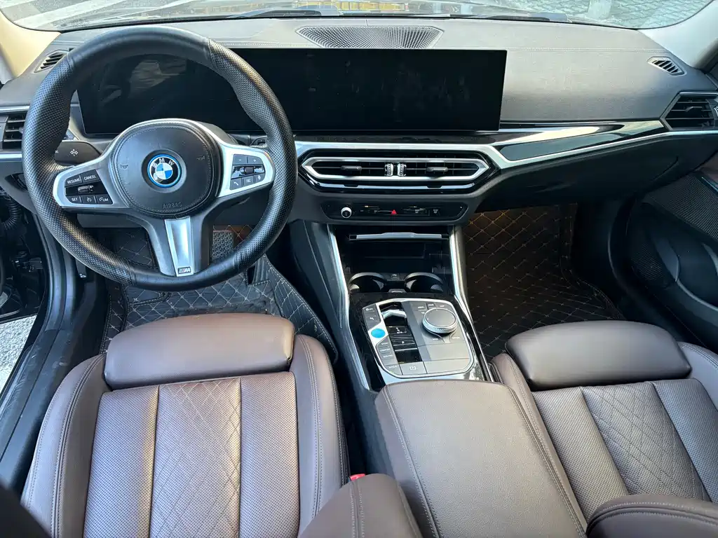BMW i3 2023 — фото 12