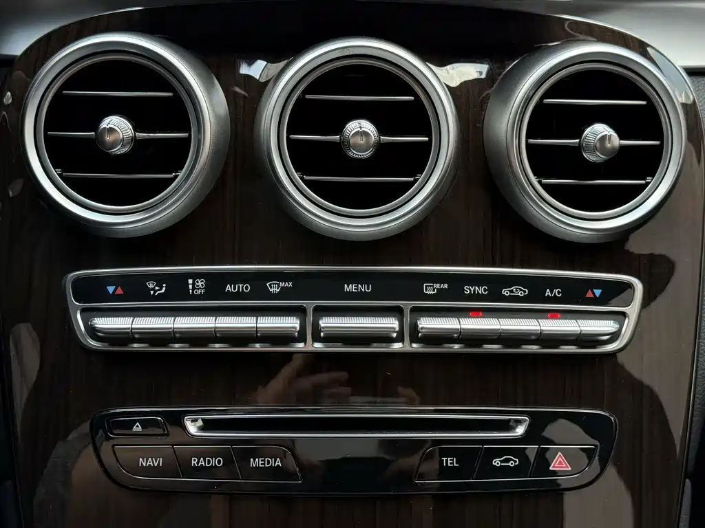 Mercedes-Benz GLC 2019 — фото 34