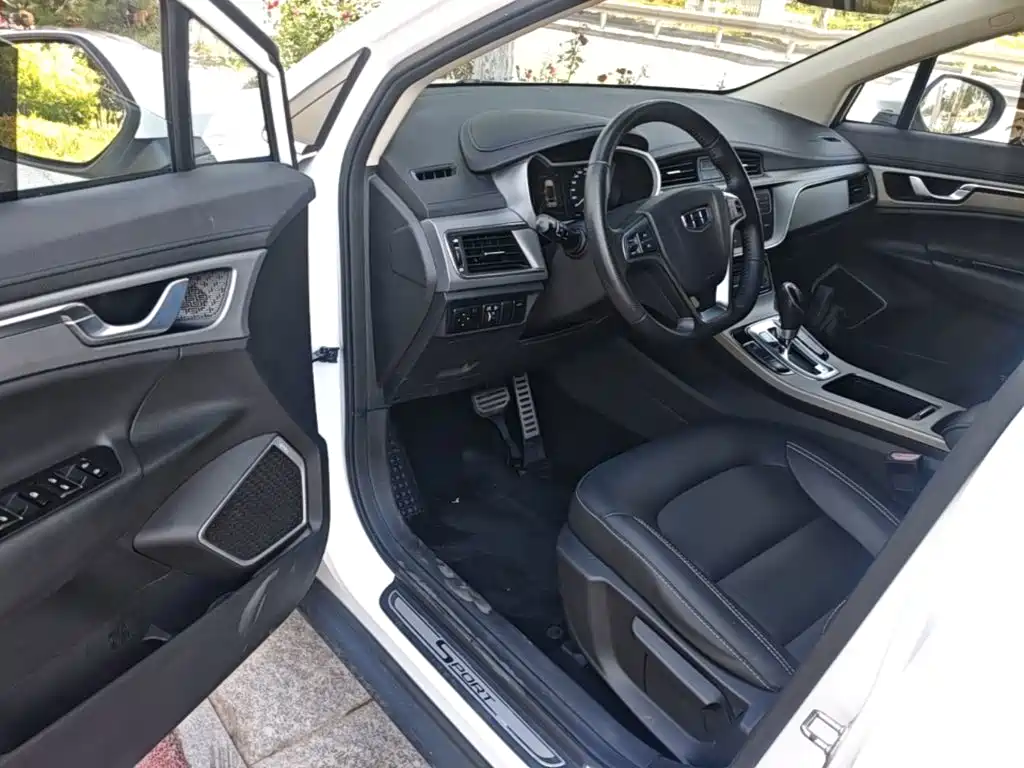 Geely Emgrand GS 2019 — фото 16