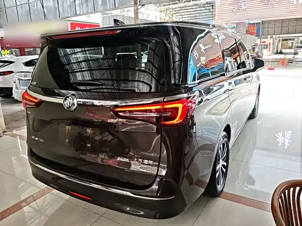 Buick GL8 2021