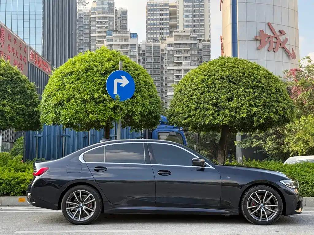 BMW 3 Series 2020