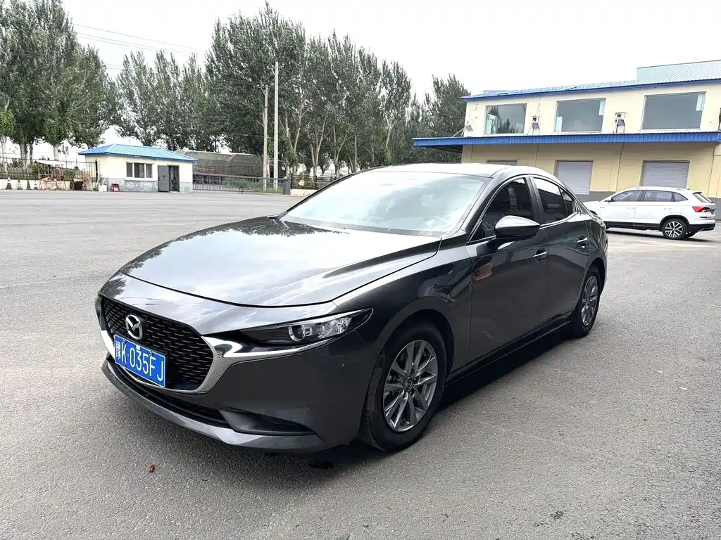 Mazda 3 Axela 2021