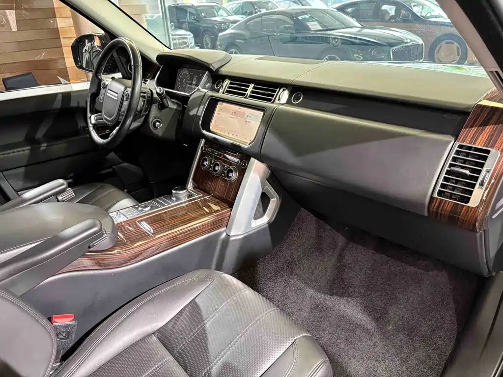 Land Rover Range Rover 2017 — фото 22