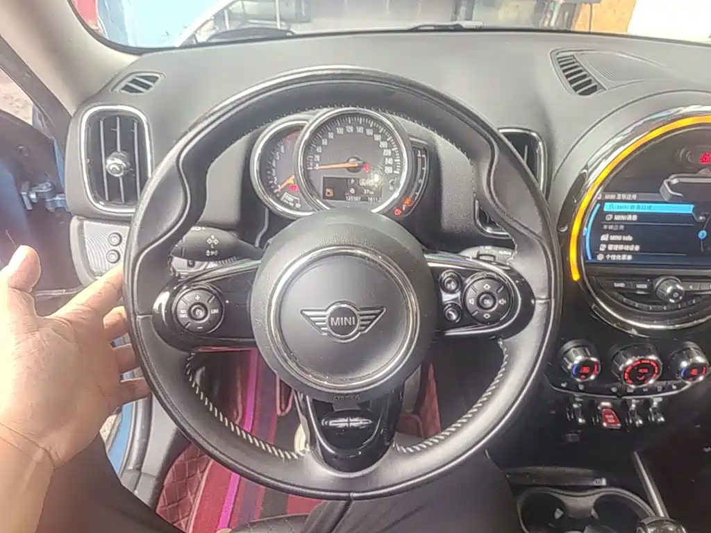 MINI Countryman 2020 — фото 11