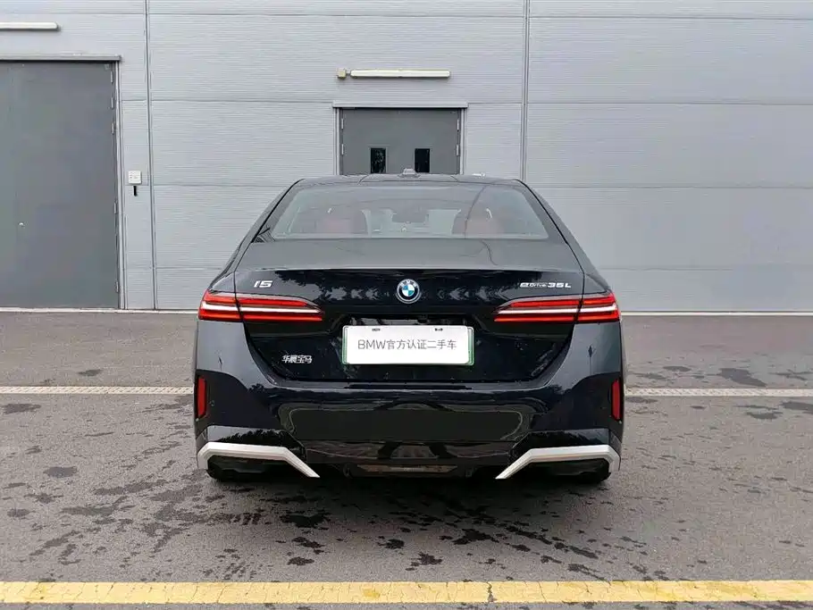 BMW i5 2025 — фото 3