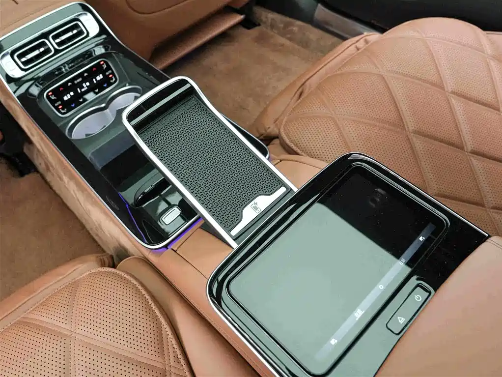 Mercedes-Benz Maybach S-Class 2024 — фото 19
