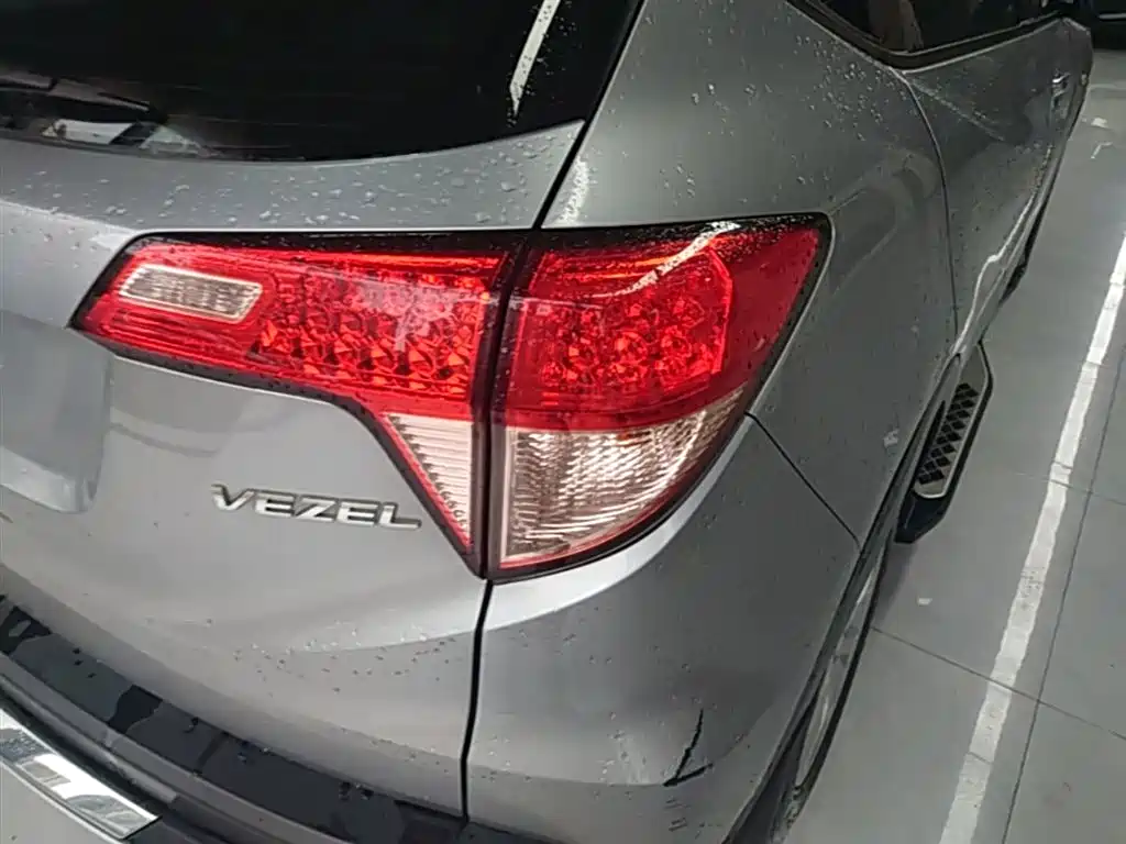 Honda Vezel 2017 — фото 8
