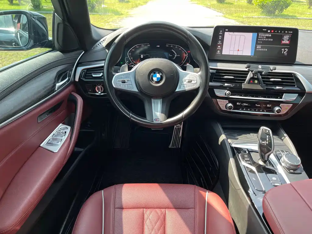 BMW 5 Series 2023 — фото 16