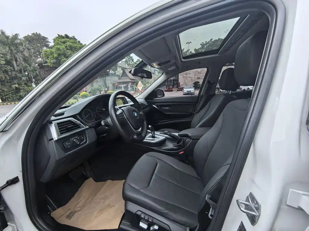 BMW 3 Series 2017