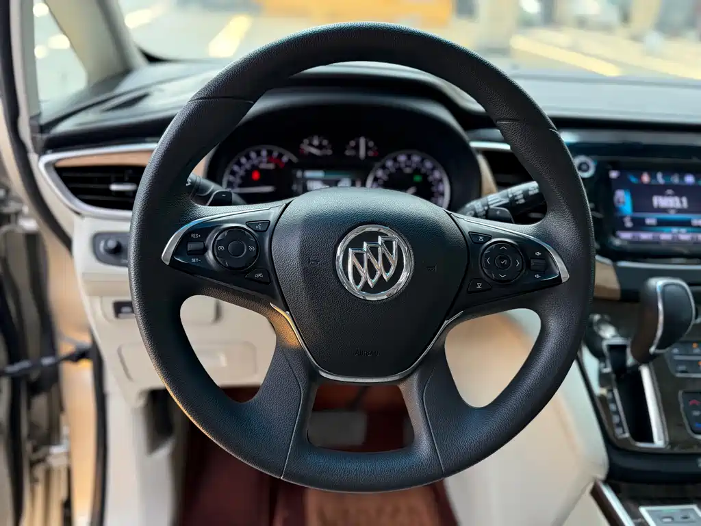 Buick GL8 2018 — фото 12