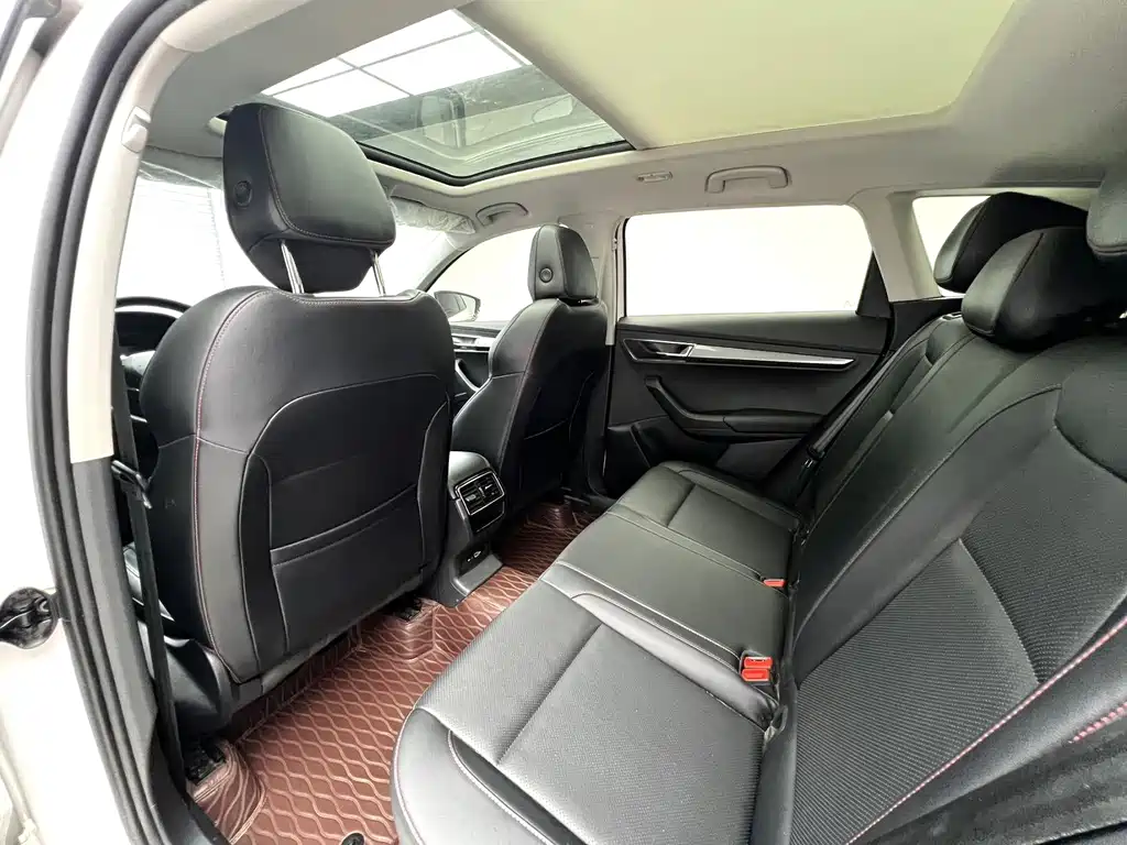 Skoda Karoq 2022 — фото 8