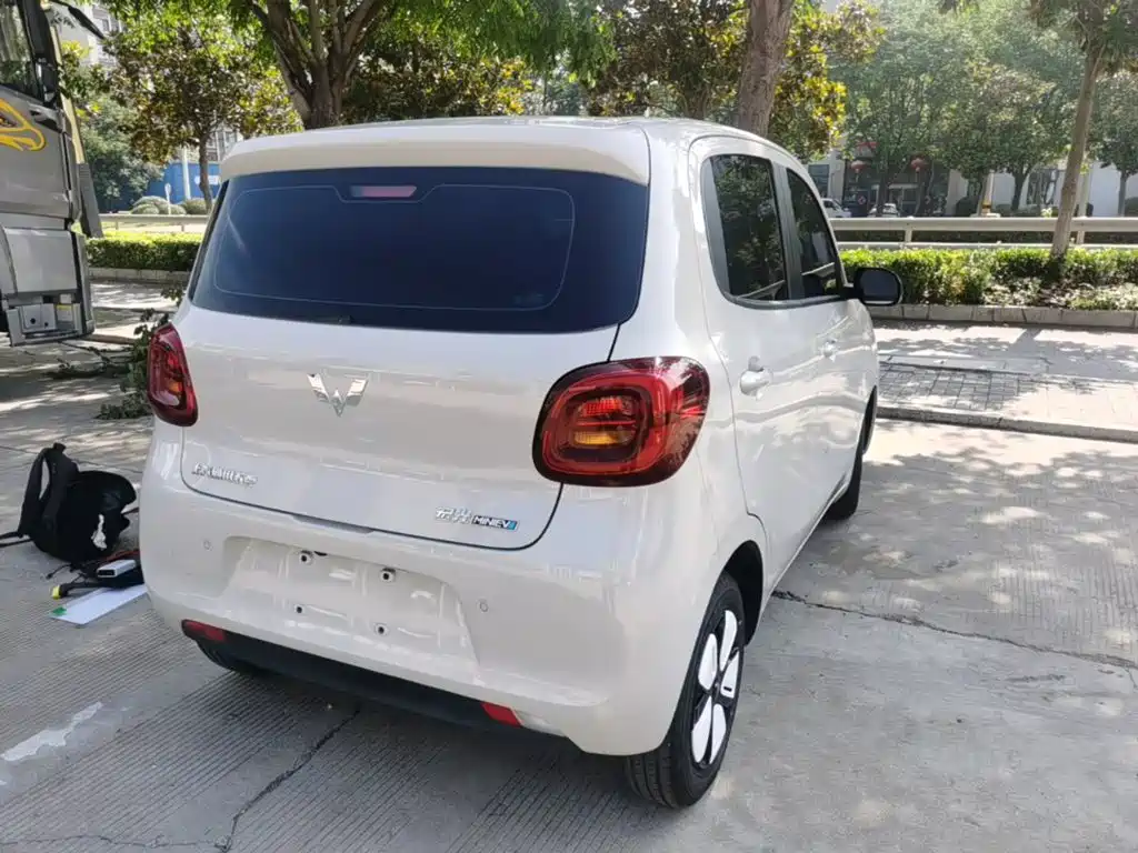 Wuling Hongguang MINIEV 2025