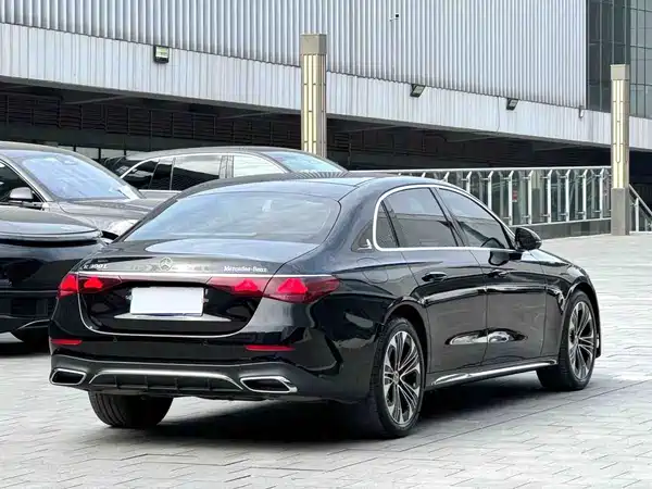 Mercedes-Benz E-Class 2024