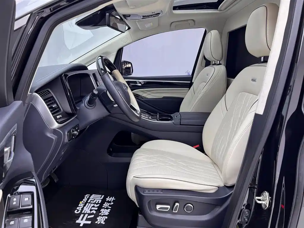 GAC Motor Trumpchi M8 2022 — фото 16