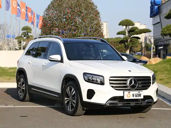 Mercedes-Benz GLB 2024