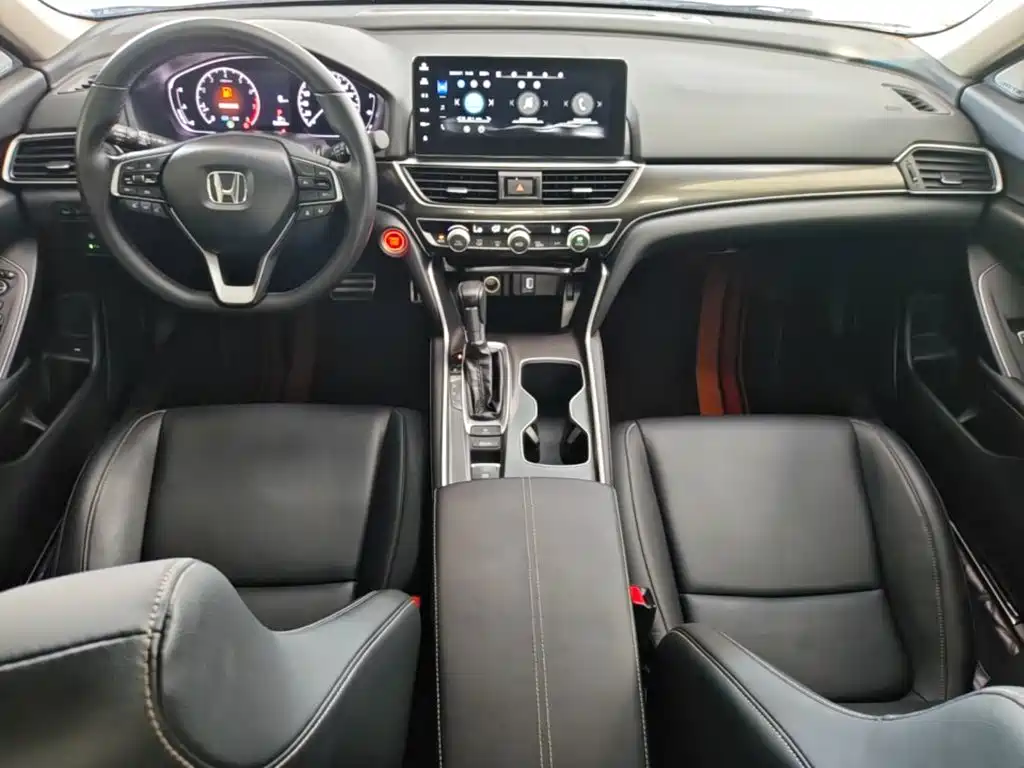 Honda Accord 2022 — фото 16