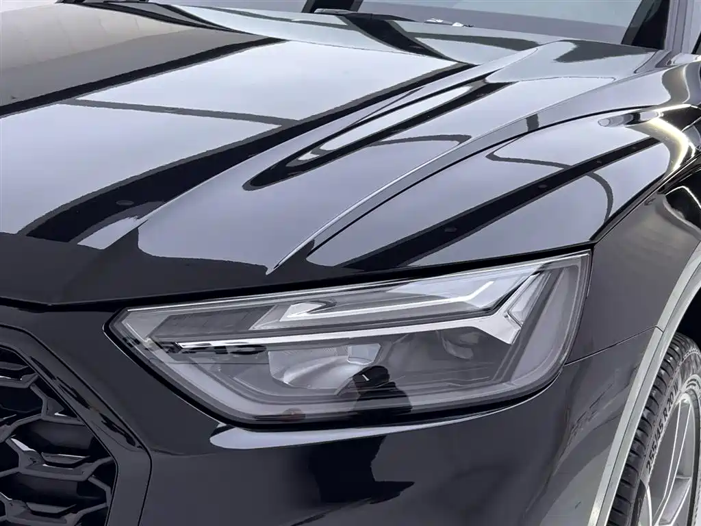 Audi Q5L Sportback 2023 — фото 13