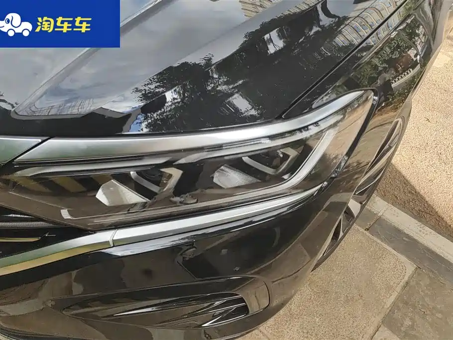 Volkswagen Passat 2022