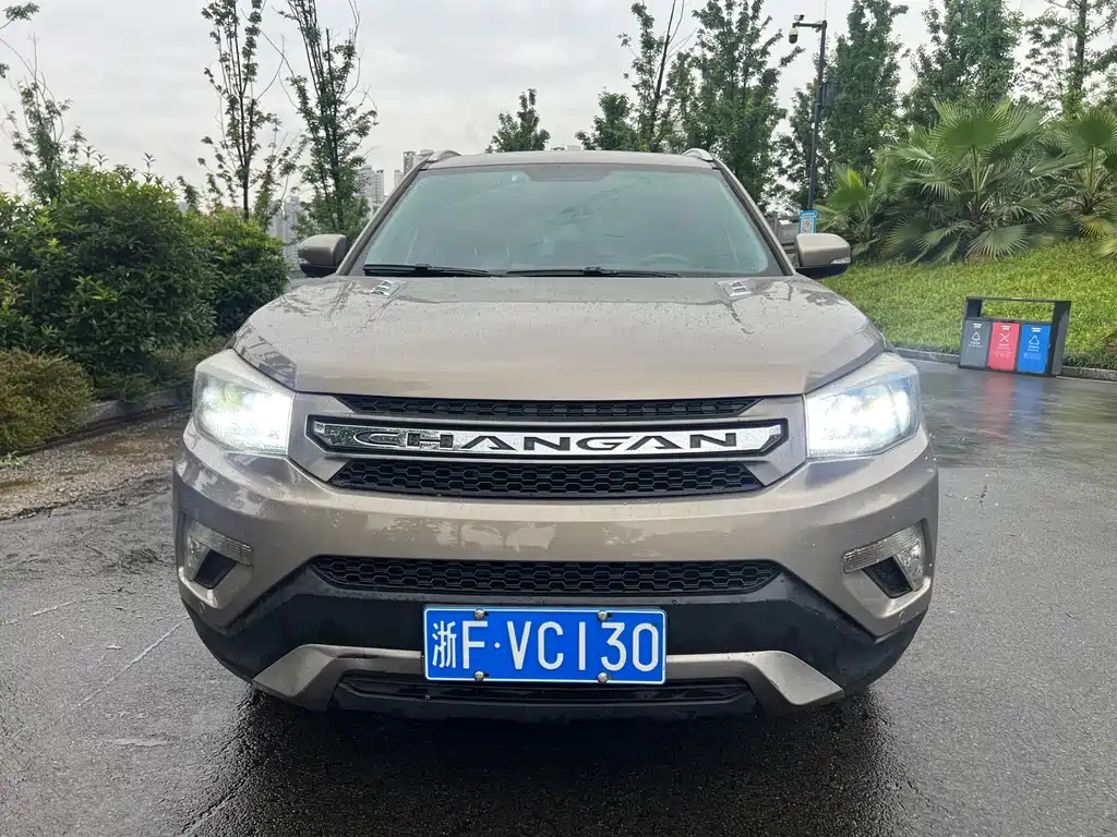 Changan CS75 2017 — фото 2
