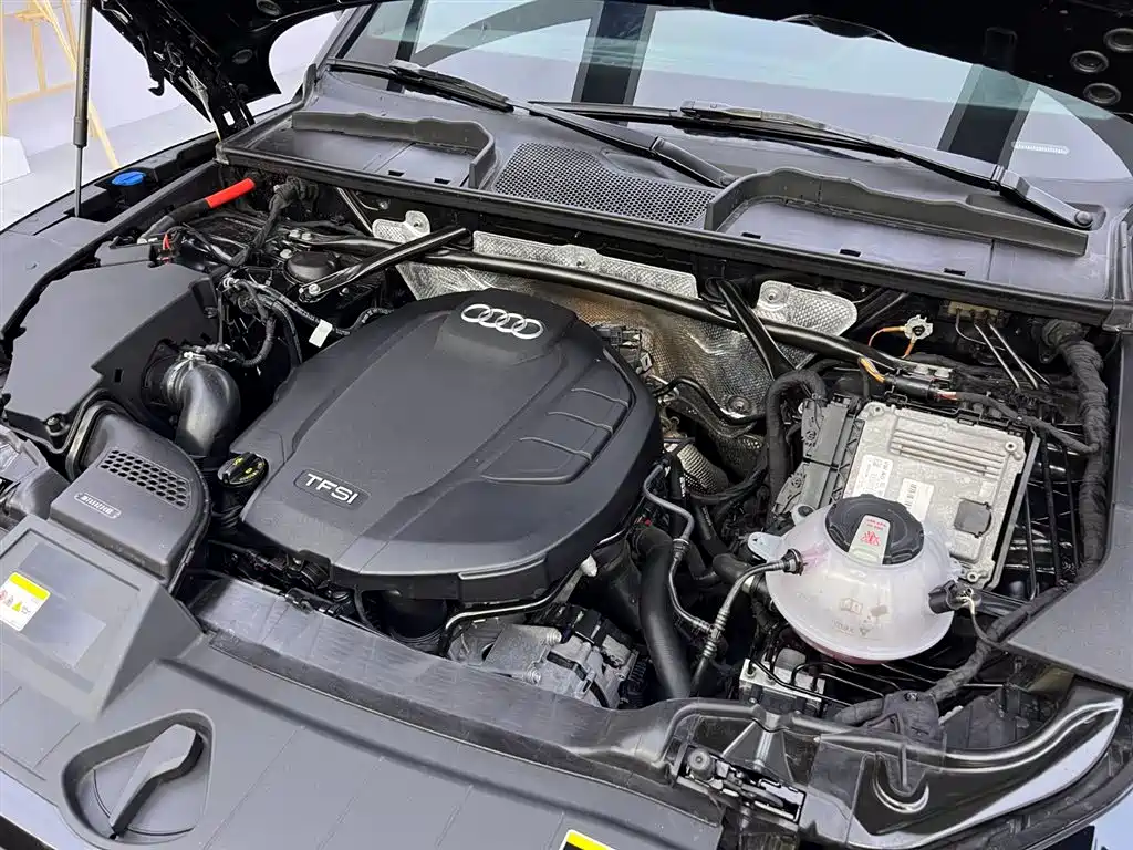 Audi Q5L Sportback 2023 — фото 27