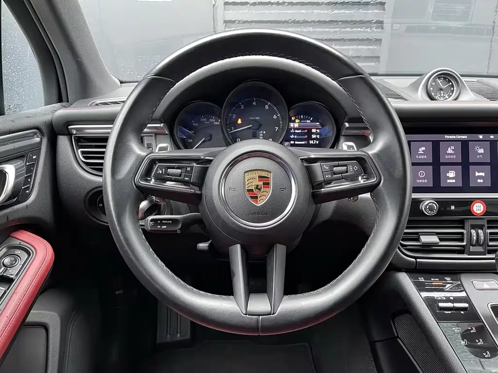 Porsche Macan 2023 — фото 12