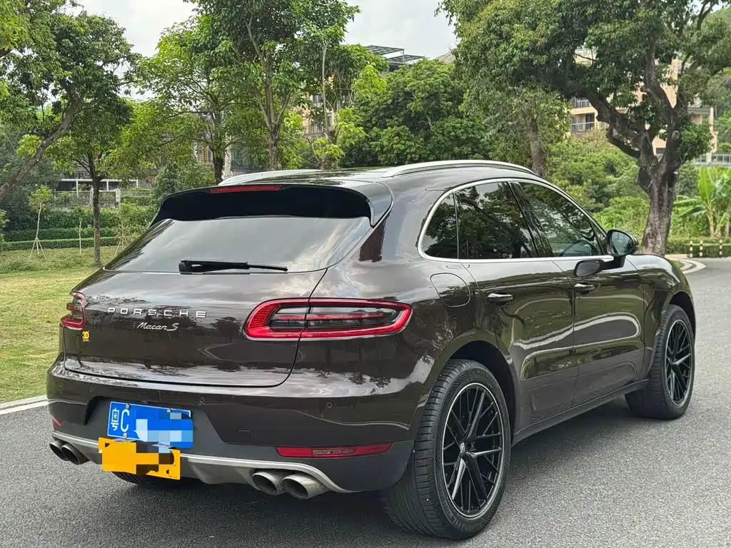 Porsche Macan 2017 — фото 9