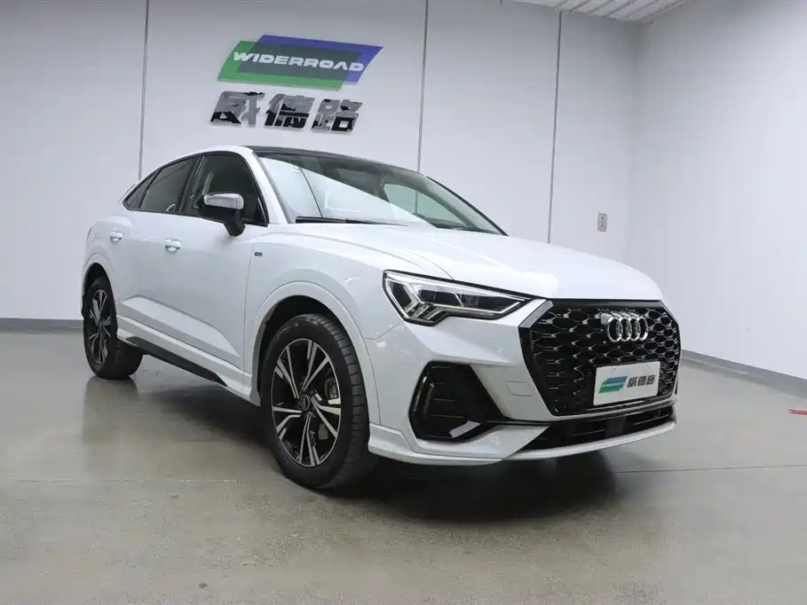 Audi Q3 Sportback 2022 — фото 7