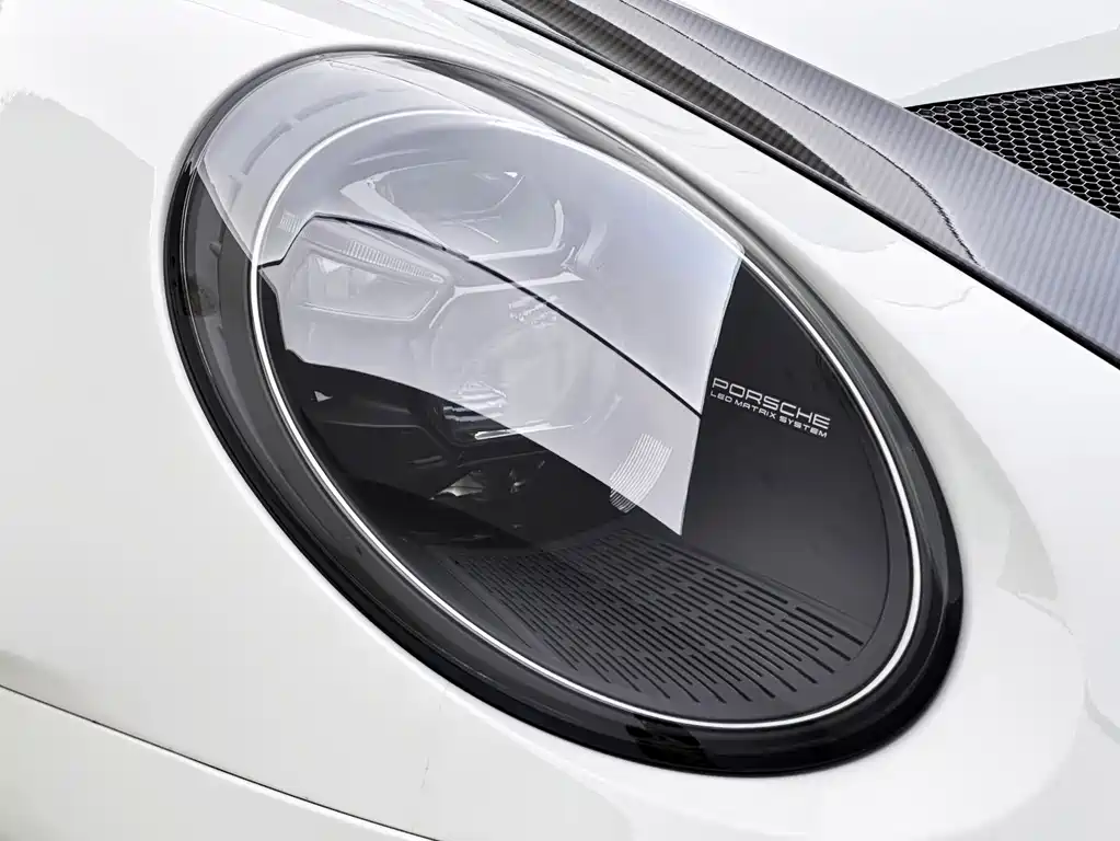 Porsche 911 2025 — фото 13