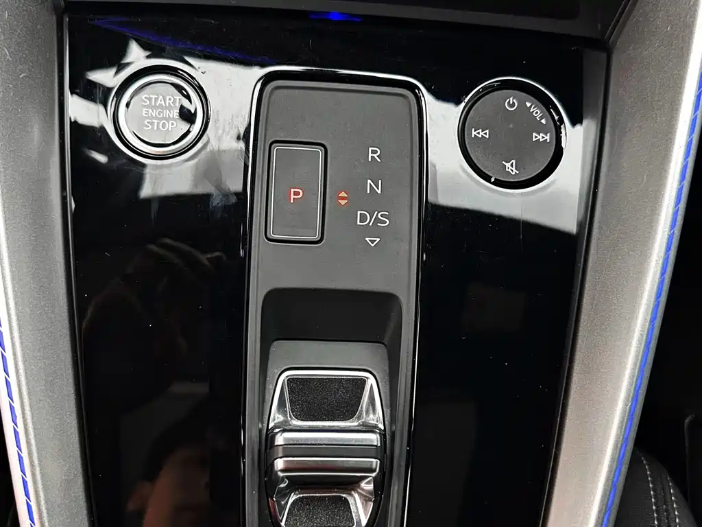 Audi A3 2023 — фото 22