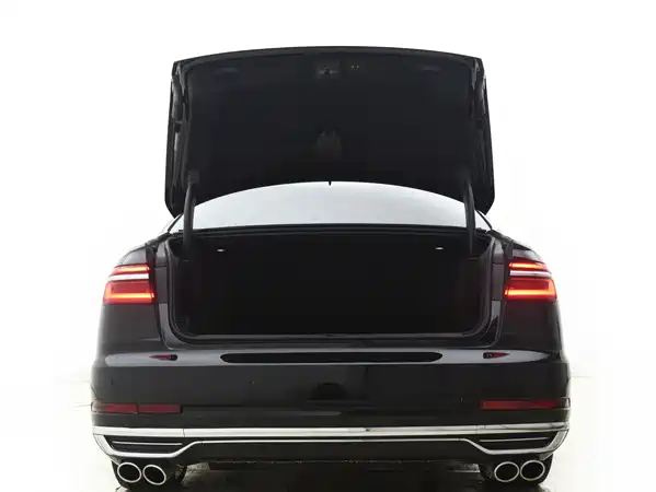 Audi A8 2021