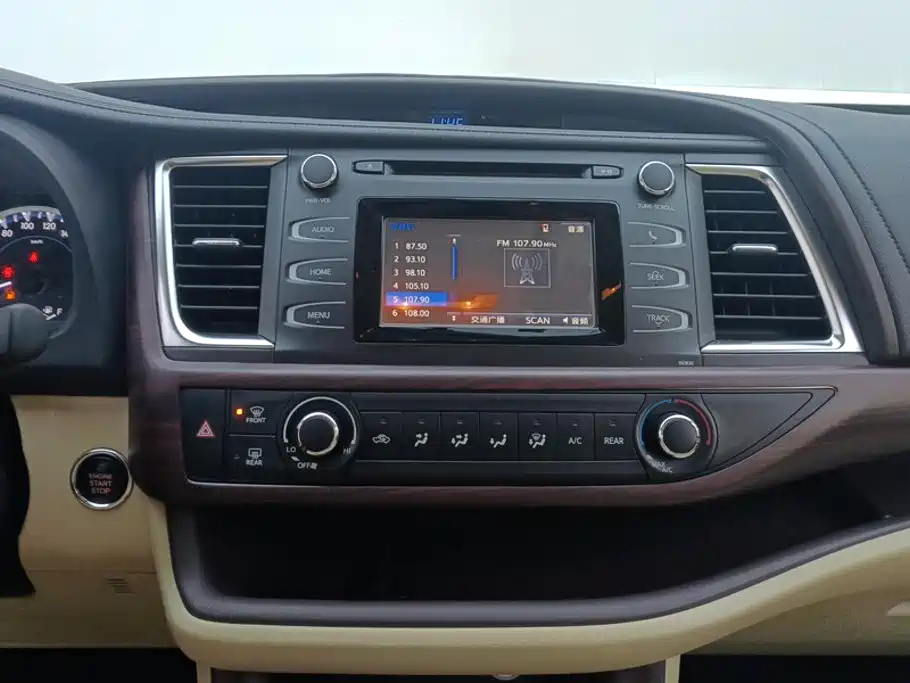 Toyota Highlander 2019 — фото 13
