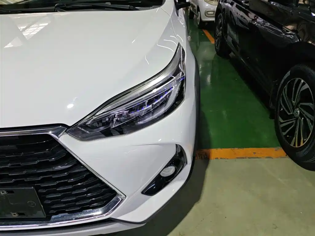 Toyota Yaris L 2021 — фото 18