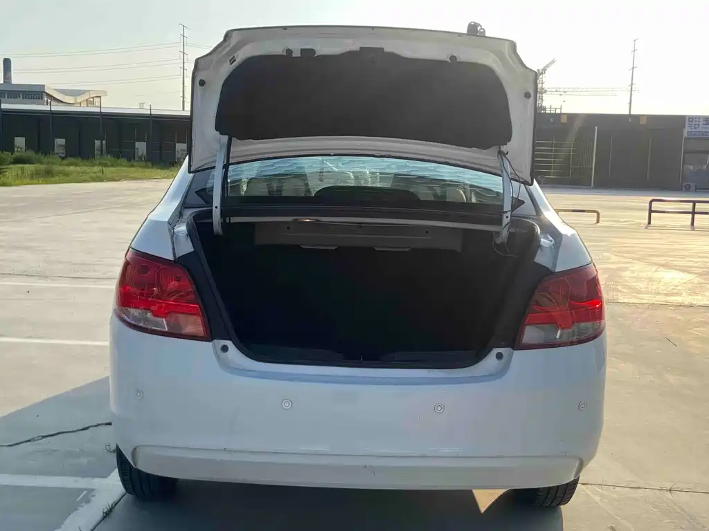 Chevrolet Sail 2017 — фото 14