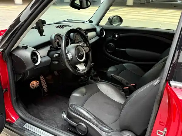 MINI Clubman 2010