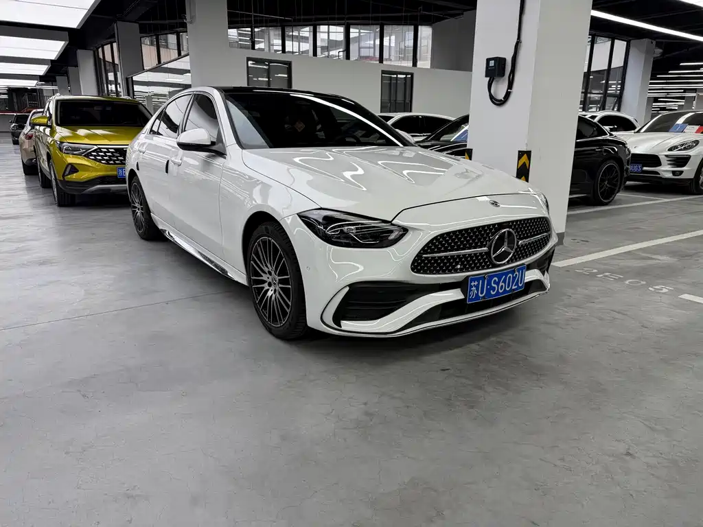 Mercedes-Benz C-Class 2025