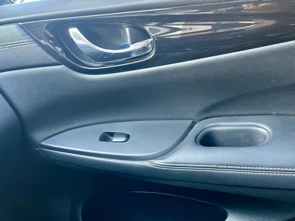 Nissan Tiida 2022 — фото 13
