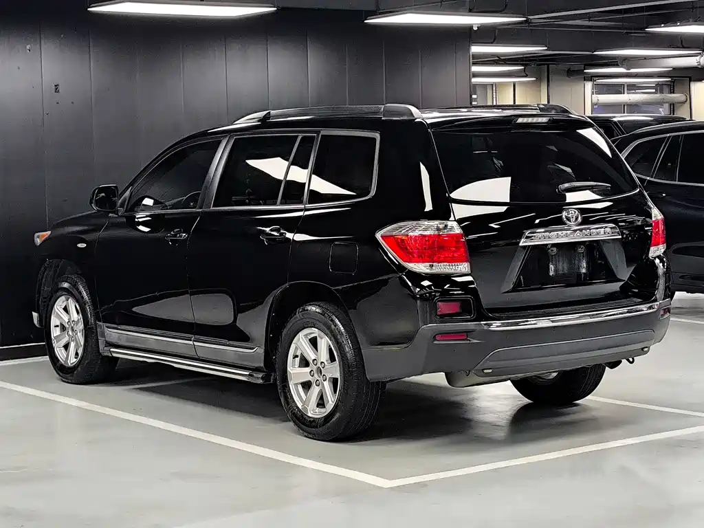 Toyota Highlander 2014 — фото 19