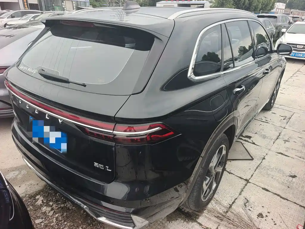 Geely Xingyue L 2023 — фото 13