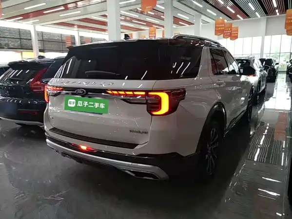 Ford Explorer 2022