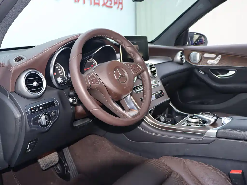Mercedes-Benz GLC 2016