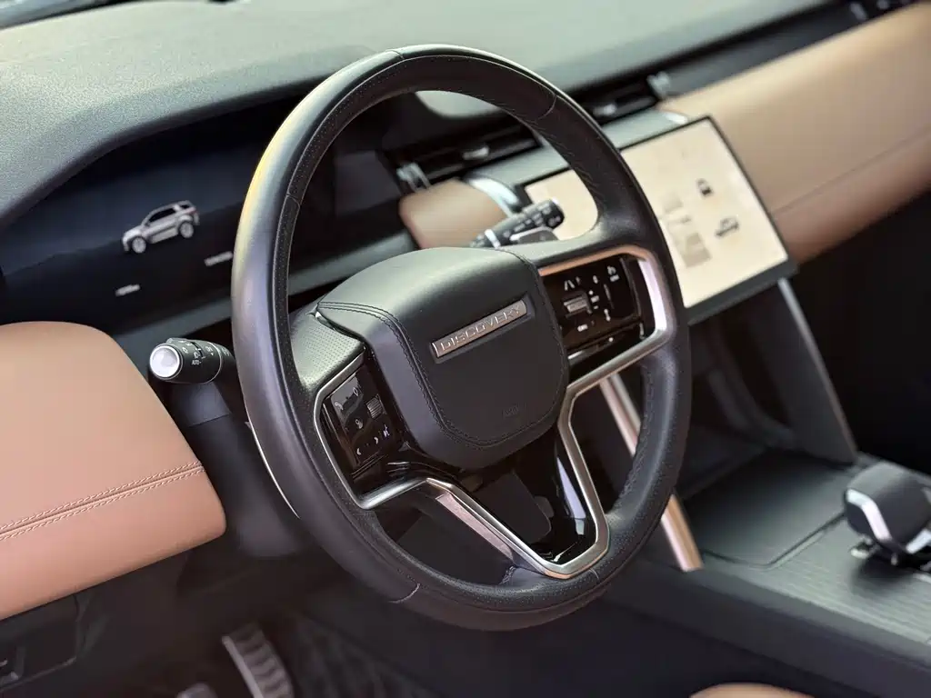 Land Rover Discovery Sport 2023 — фото 8