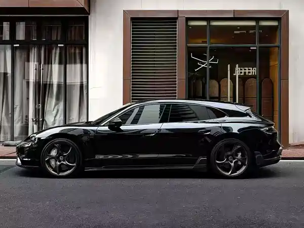 Porsche Taycan 2023