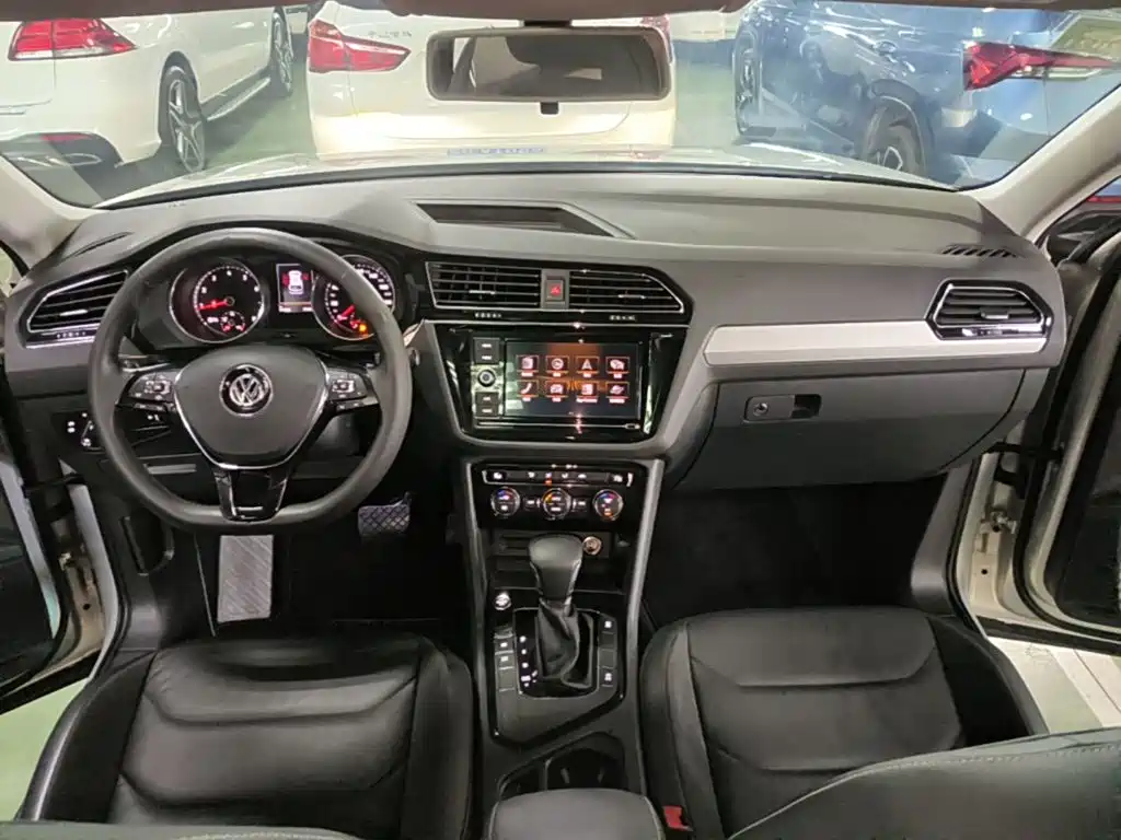Volkswagen Tiguan L 2019 — фото 10