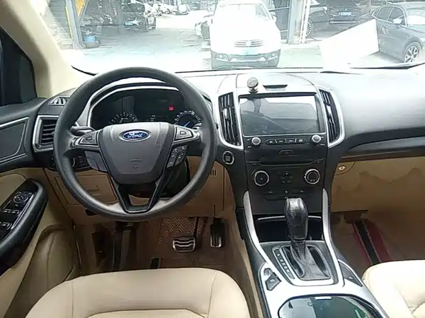 Ford Edge 2016