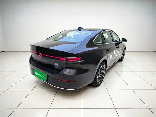Volkswagen Sagitar 2025