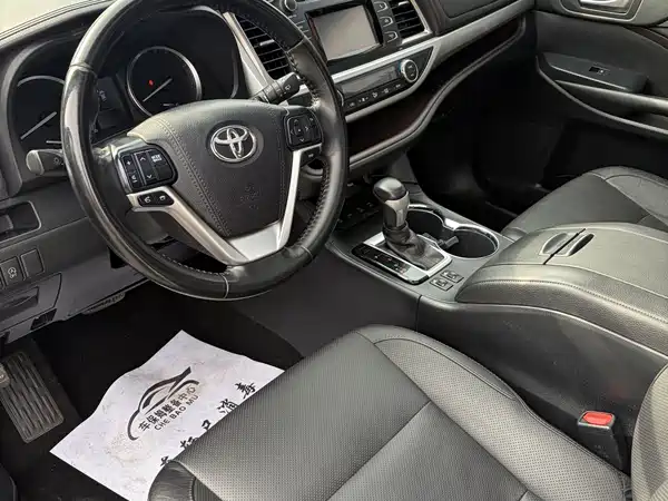 Toyota Highlander 2017